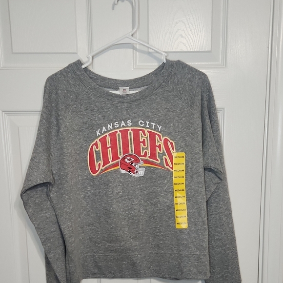 NFL Red and Gray Crew Neck Sweater - Picture 4 of 5